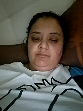 sarahhh1987 online show from January 9, 8:35 pm