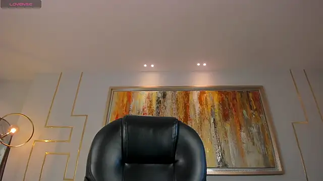 AliceHarper  online show from April 8, 10:56 pm