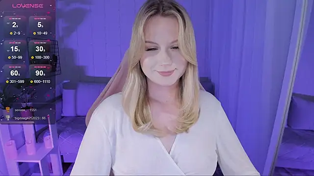 Honey blonde online show from June 30, 9:47 pm