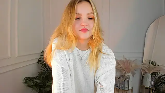 stay with alice online show from November 24, 1:46 pm