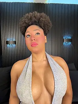 kendall coxx online show from April 18, 8:28 am