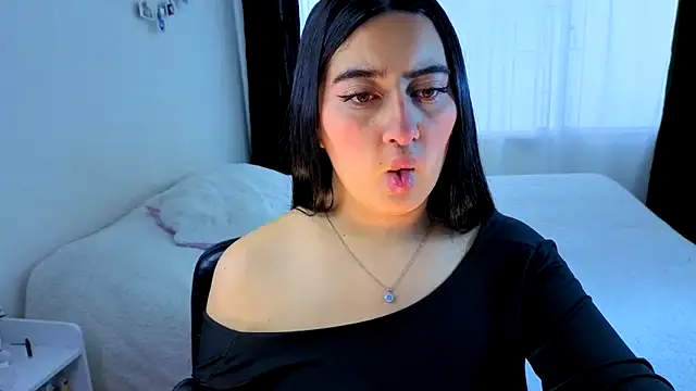 serenna se online show from October 17, 8:34 pm