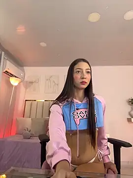 Cristall Bunny online show from November 3, 12:25 am