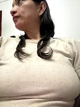 Yulia sx online show from October 4, 2:28 am