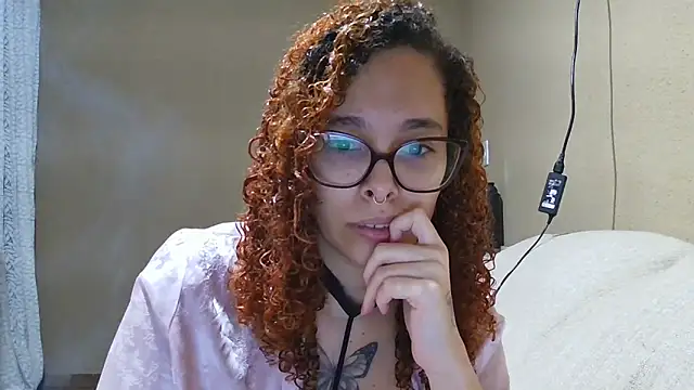 dominamoon  online show from November 21, 12:45 am