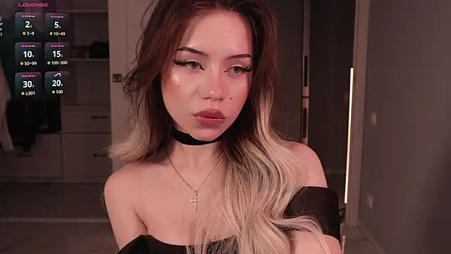 KellyBarton online show from March 24, 11:43 pm