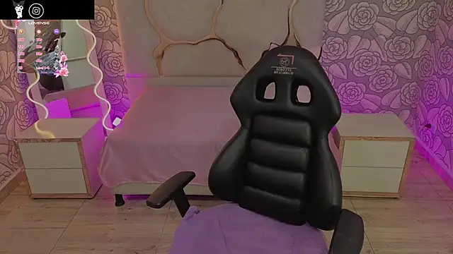 Mellani tay online show from September 26, 4:21 am