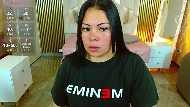 martinna tay online show from December 15, 3:23 am