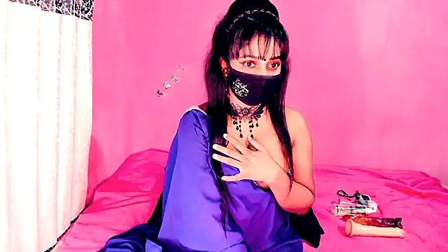 Sweetie Fox XXX online show from October 16, 6:32 pm