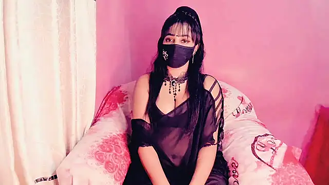 Sweetie Fox XXX online show from June 1, 6:42 pm