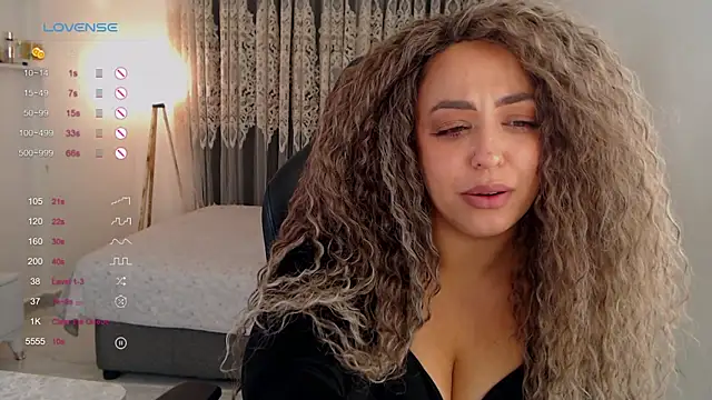  Just a queen 3 online show from October 5, 3:17 pm