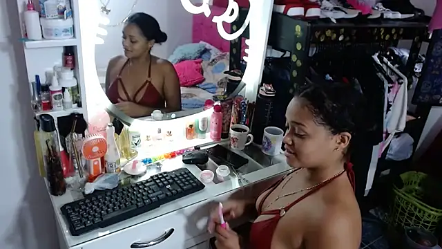 kiara milf  online show from June 15, 7:47 pm