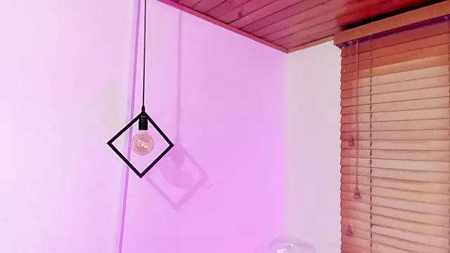 GENNESIS LOVE online show from December 19, 3:21 am