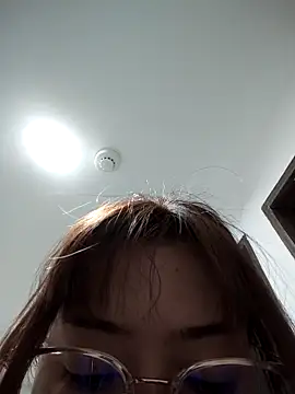 GENNESIS LOVE online show from March 27, 12:45 am