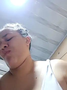 Liancy online show from February 5, 1:30 am