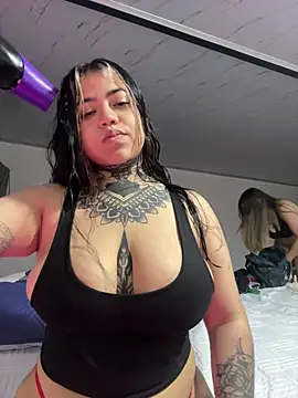 aliensexy online show from March 23, 11:32 pm