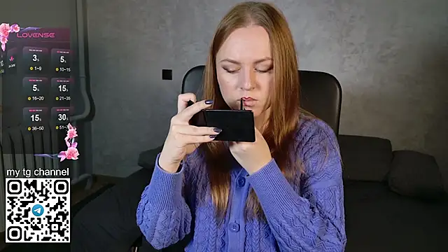 Lila Pitt online show from October 17, 5:32 am