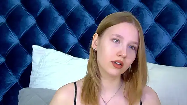 LiliLinn online show from July 15, 10:31 am