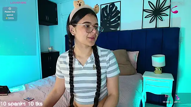 Tifanny grey online show from September 18, 7:56 pm