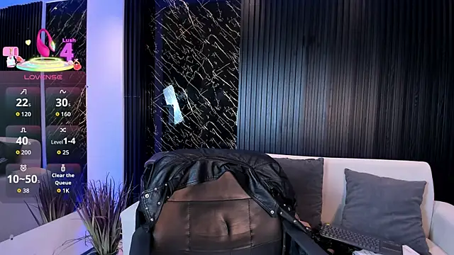 Alessia Taylorr online show from October 13, 11:57 am