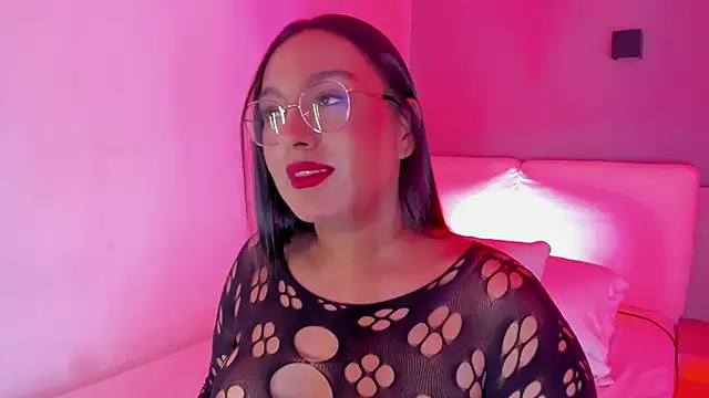 ellamontoya online show from September 14, 1:42 pm