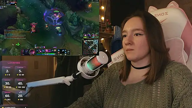 MoonlishSiren online show from March 7, 3:52 pm