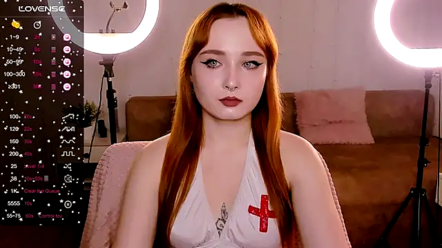 Emma Chery online show from December 2, 7:10 am