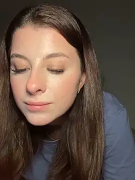 Mia-Minou online show from March 11, 11:29 pm