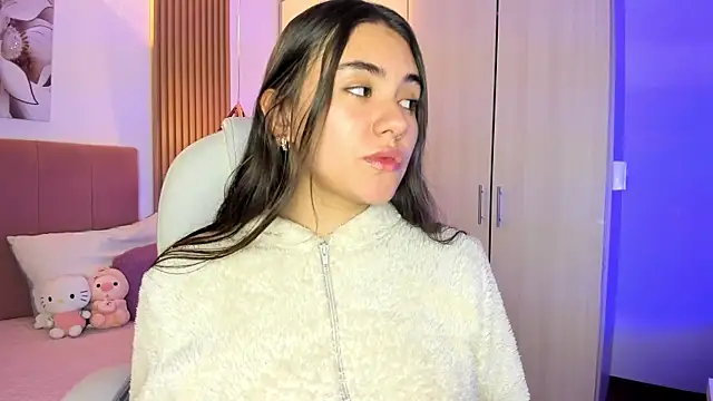 mia nevaeh online show from November 14, 9:04 pm