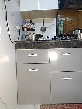 Manpreet kaur21 online show from October 22, 2:00 pm