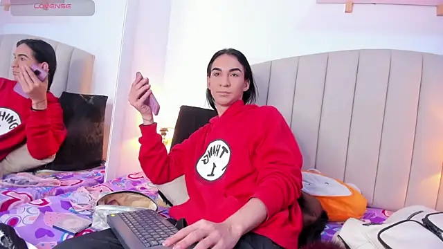 Mia thompson 19 online show from October 6, 10:36 pm