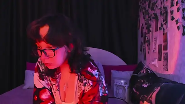 dreamgirllovee online show from September 14, 9:23 pm