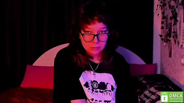 dreamgirllovee online show from October 17, 10:24 pm