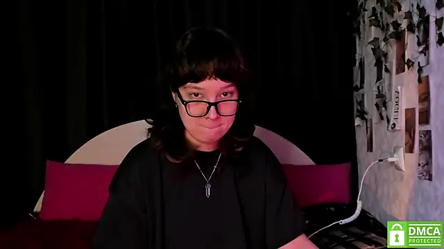 dreamgirllovee online show from November 8, 2:49 am