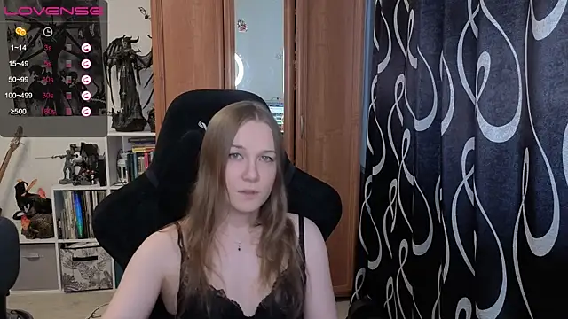 stellablondy online show from July 29, 2:28 pm