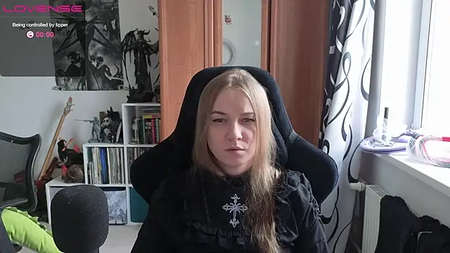 stellablondy online show from June 27, 4:02 pm
