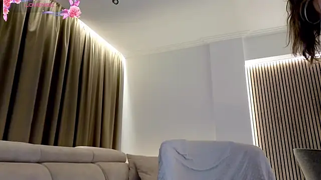 ReyaSophia online show from September 12, 8:38 pm