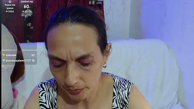 italagomez  online show from March 7, 1:45 am