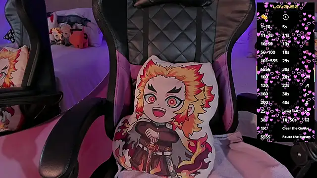 IamNayuta online show from October 6, 7:40 pm