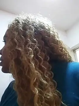 ELLA KELLY online show from January 14, 11:59 am