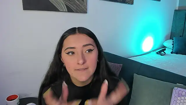 Kathia Morelli online show from October 2, 12:21 pm