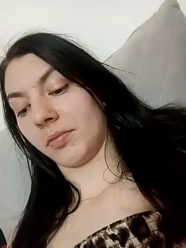 CuteJollie4U online show from March 22, 9:10 pm