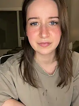 nerdynina online show from February 2, 12:31 am