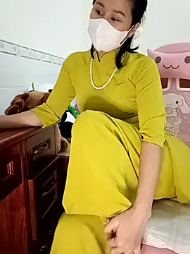    Erin    online show from January 17, 3:03 am