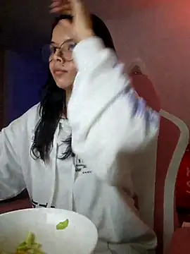 azumiichan online show from December 2, 12:12 am