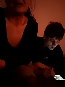 Rozpolcena online show from March 18, 12:15 am