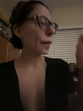 myloveforyouu online show from February 20, 12:18 pm