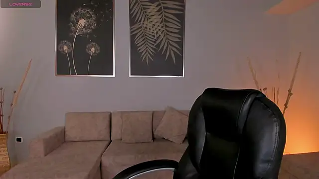 ValeriaRiveraX online show from September 28, 3:57 am