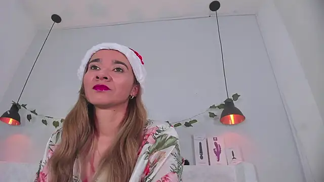 penelope handaos online show from December 1, 5:26 pm