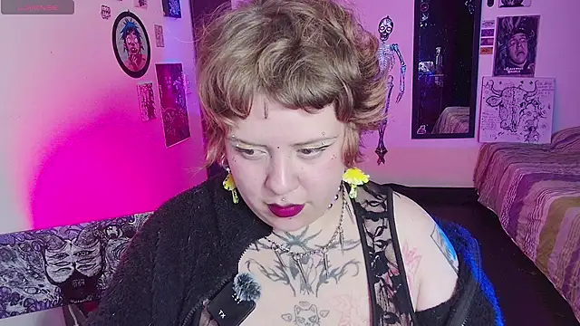 Sabrina scarlett online show from May 31, 5:57 am